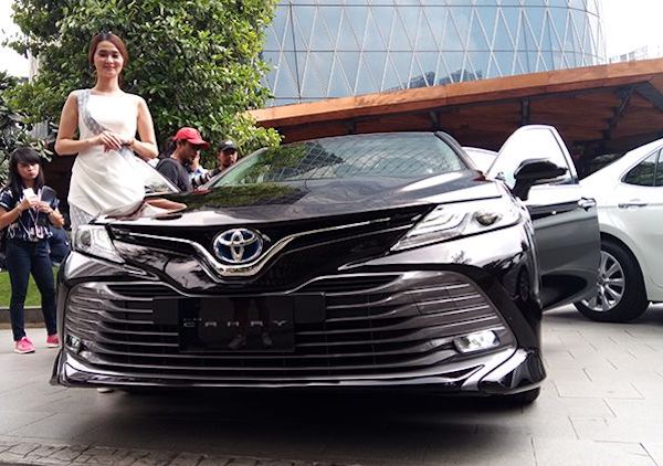 All New Camry Hybrid Diperkenalkan Toyota Di Bilangan Jakarta Selatan