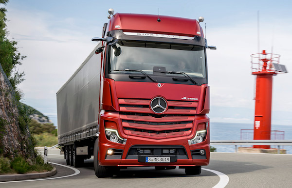 Truk Mercedes Benz Actros 2019 Miliki Teknologi Yang Canggih Lensautama 2423