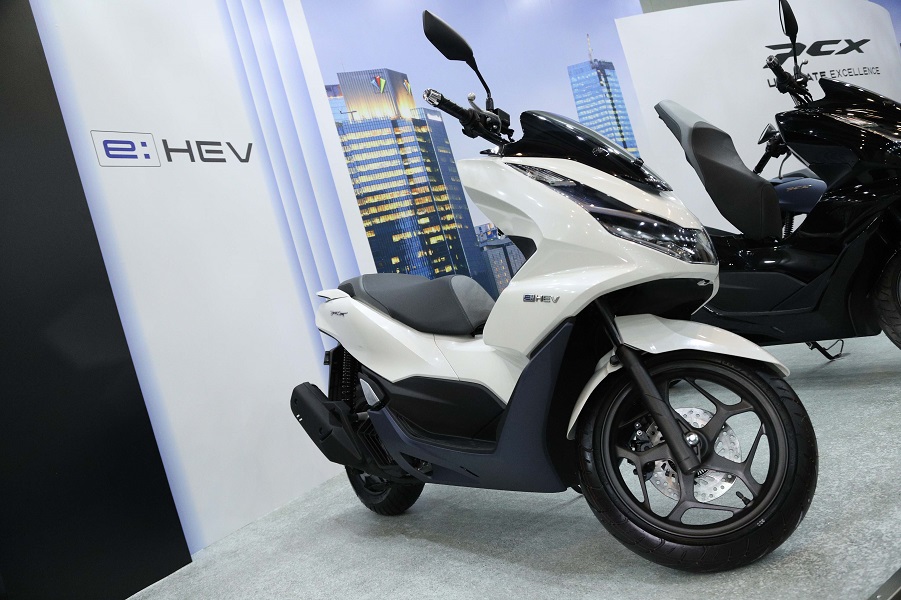 Resmi Meluncur Ini, Spesifikasi Dan Harga All New Honda PCX 160cc ...